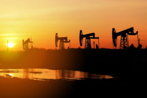 Everyday The World Burns 3 km x 3 km Lake of Crude Oil, Contributing to Environmental CO2 Overload